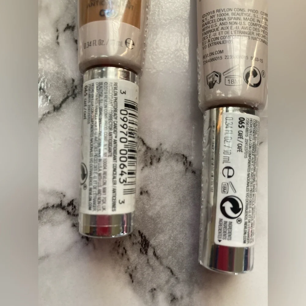 2 Revlon PhotoReady Candid Concealer Anti-Pollution, Anti-Blue Light - CAFE’